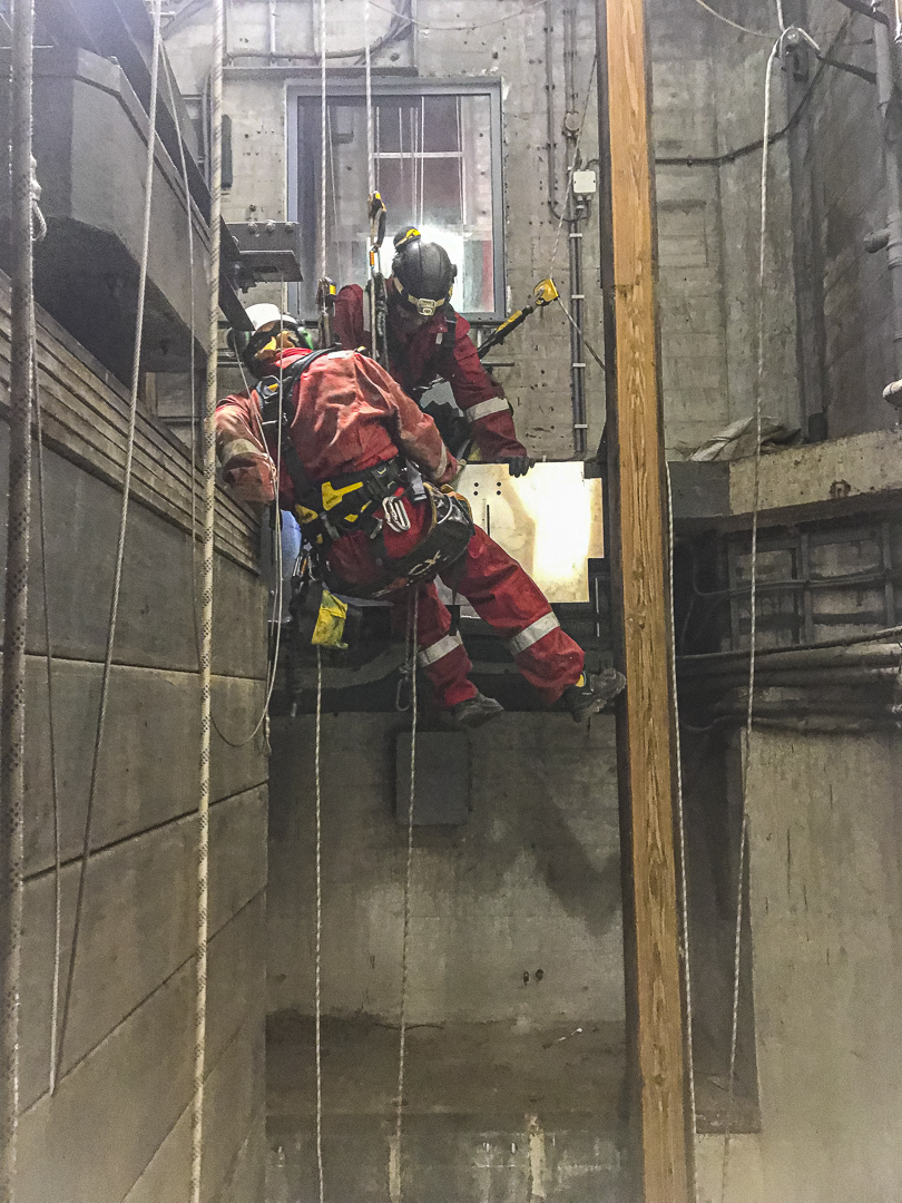 Rope access confined space construction